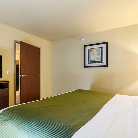 Cobblestone Inn And Suites - Eaton Exterior foto