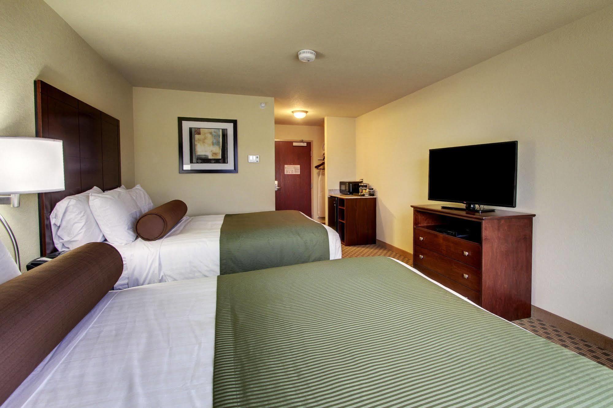 Cobblestone Inn And Suites - Eaton Exterior foto